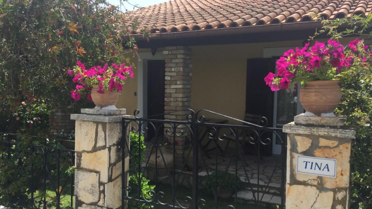 Villa Tina Country Beach Apartments Acharavi  Buitenkant foto