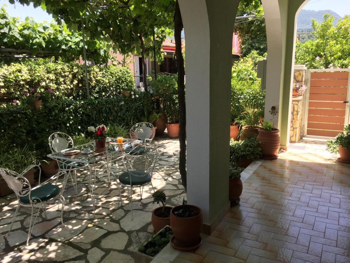 Villa Tina Country Beach Apartments Acharavi  Buitenkant foto