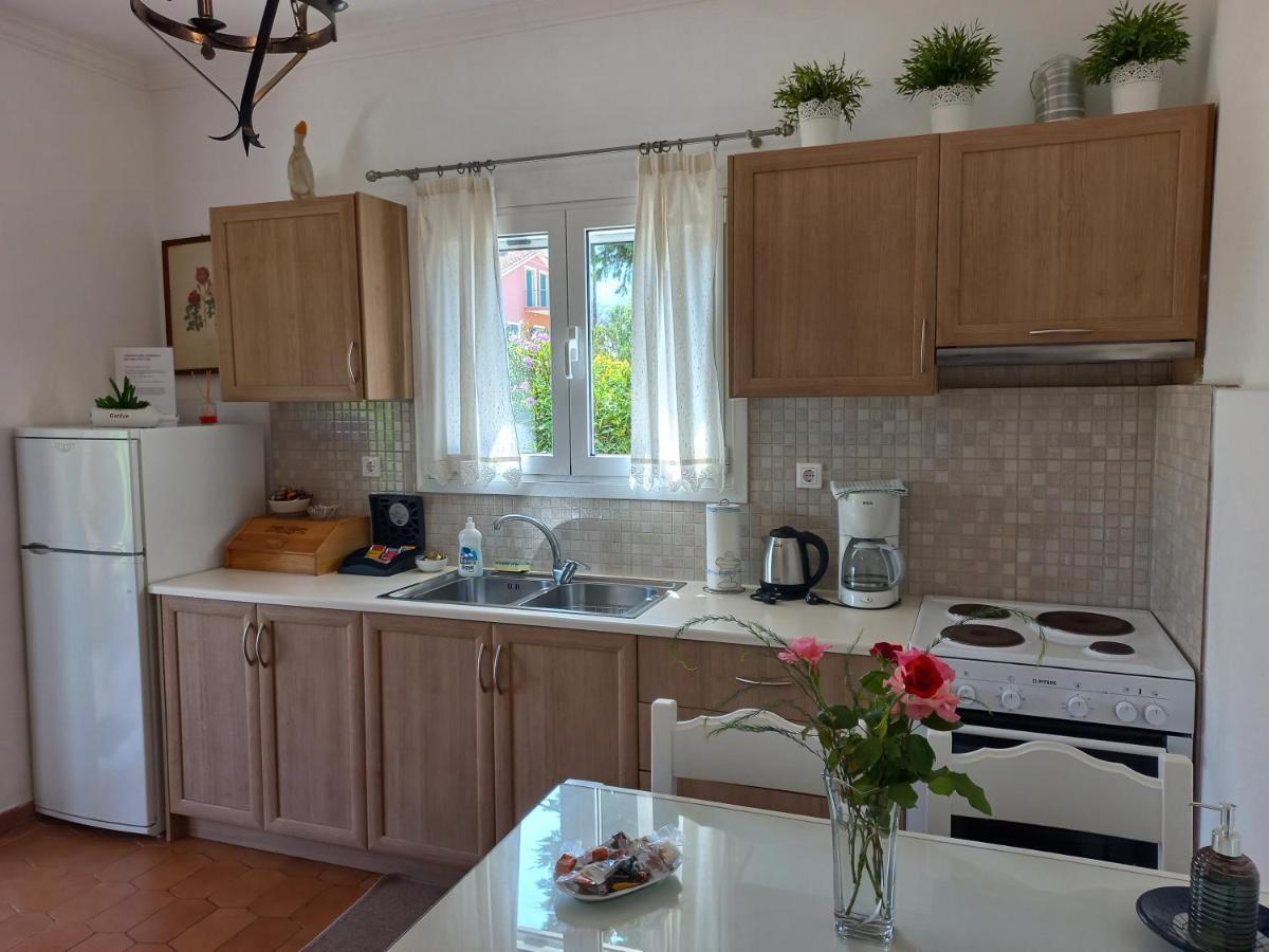 Villa Tina Country Beach Apartments Acharavi  Buitenkant foto