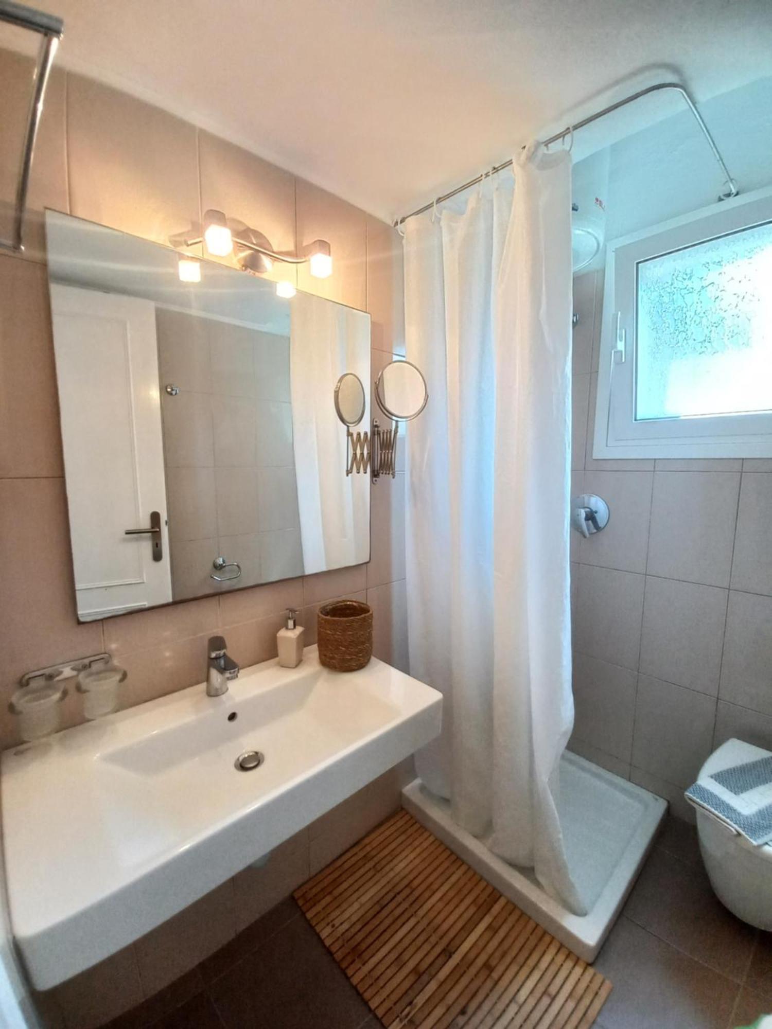 Villa Tina Country Beach Apartments Acharavi  Buitenkant foto