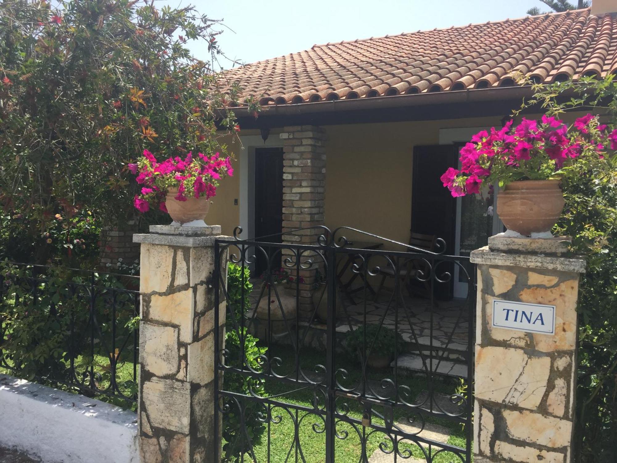 Villa Tina Country Beach Apartments Acharavi  Kamer foto