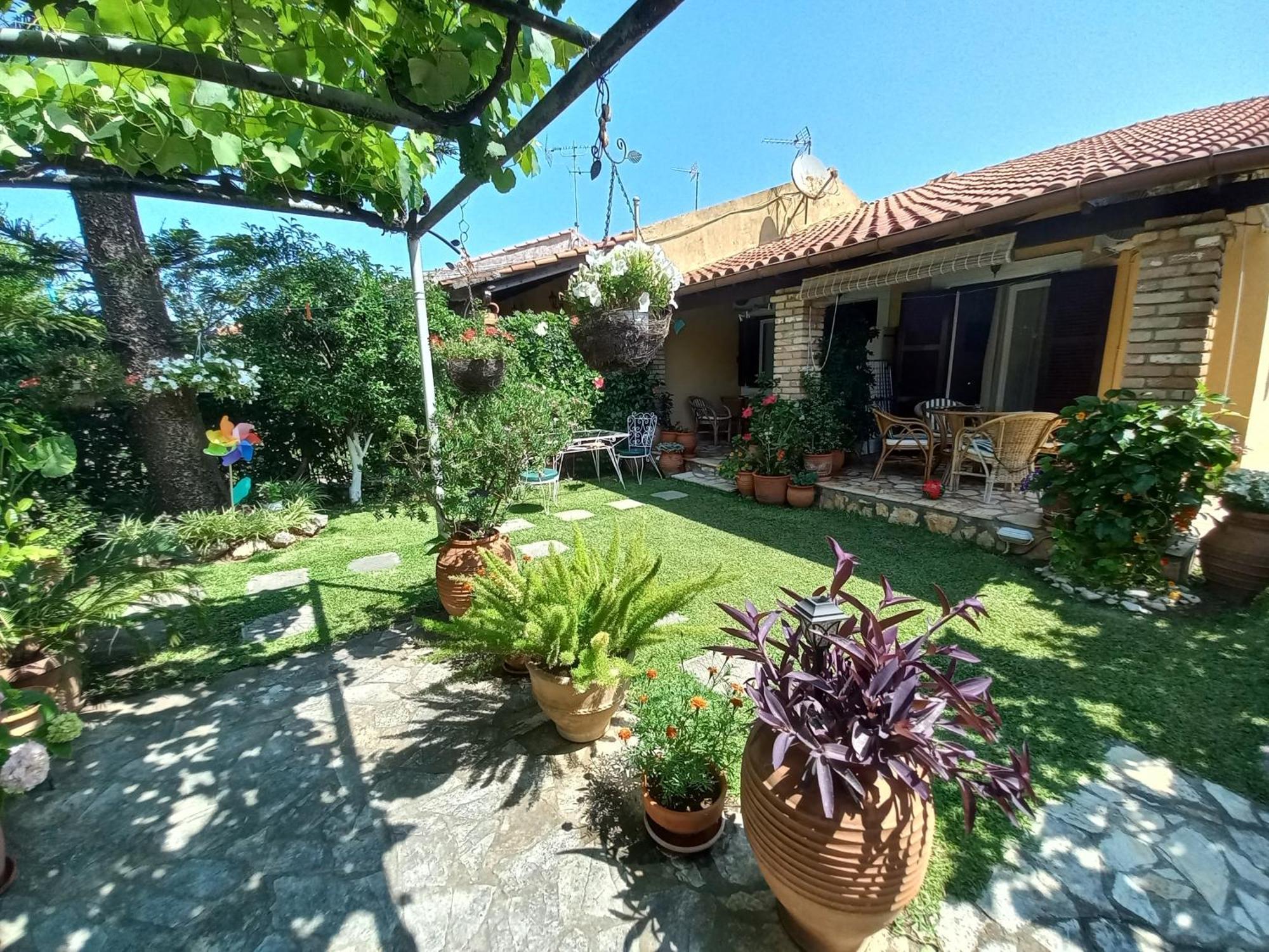 Villa Tina Country Beach Apartments Acharavi  Kamer foto